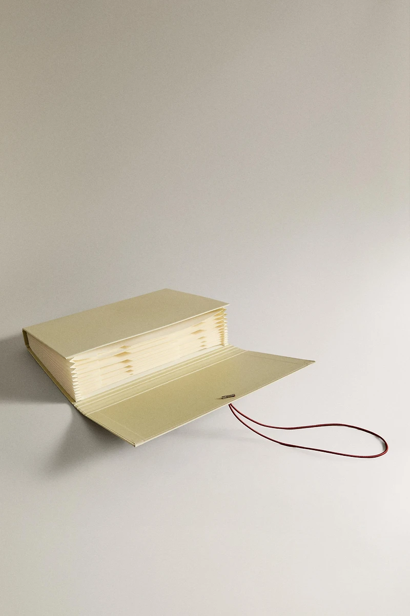 KIDS MICKEY & MINNIE ©DISNEY FOLDER