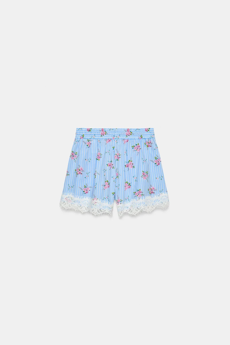 LACE STRIPED SHORTS