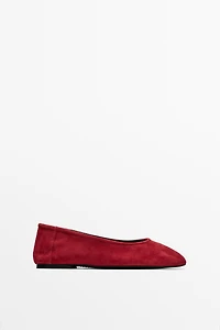 Suede ballerinas with round toe