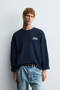 TEXTURED TEXT SWEATSHIRT