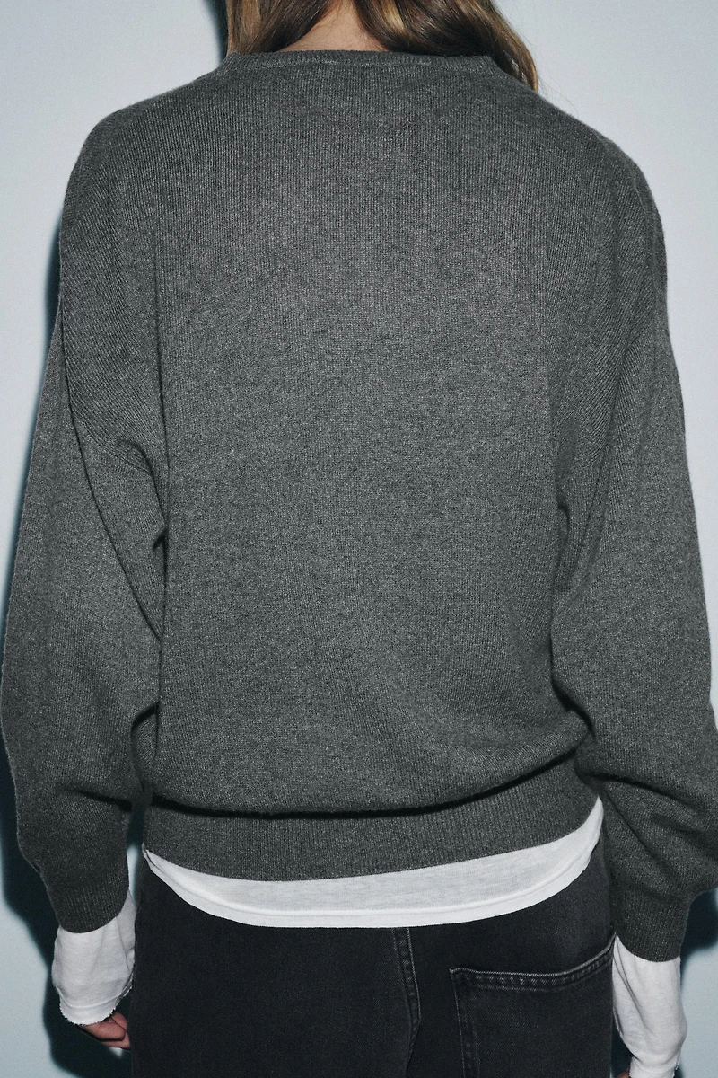 DEEP V-NECK KNIT JUMPER