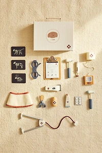 CHILDREN’S VETERINARIAN CASE