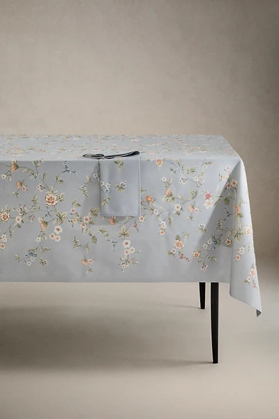 SMALL FLORAL PRINT TABLECLOTH