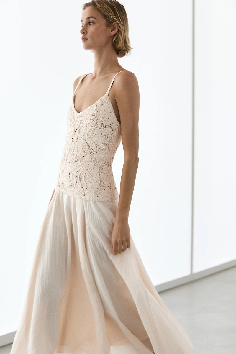 Robe longue combinée détail crochet