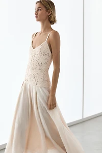 Robe longue combinée détail crochet
