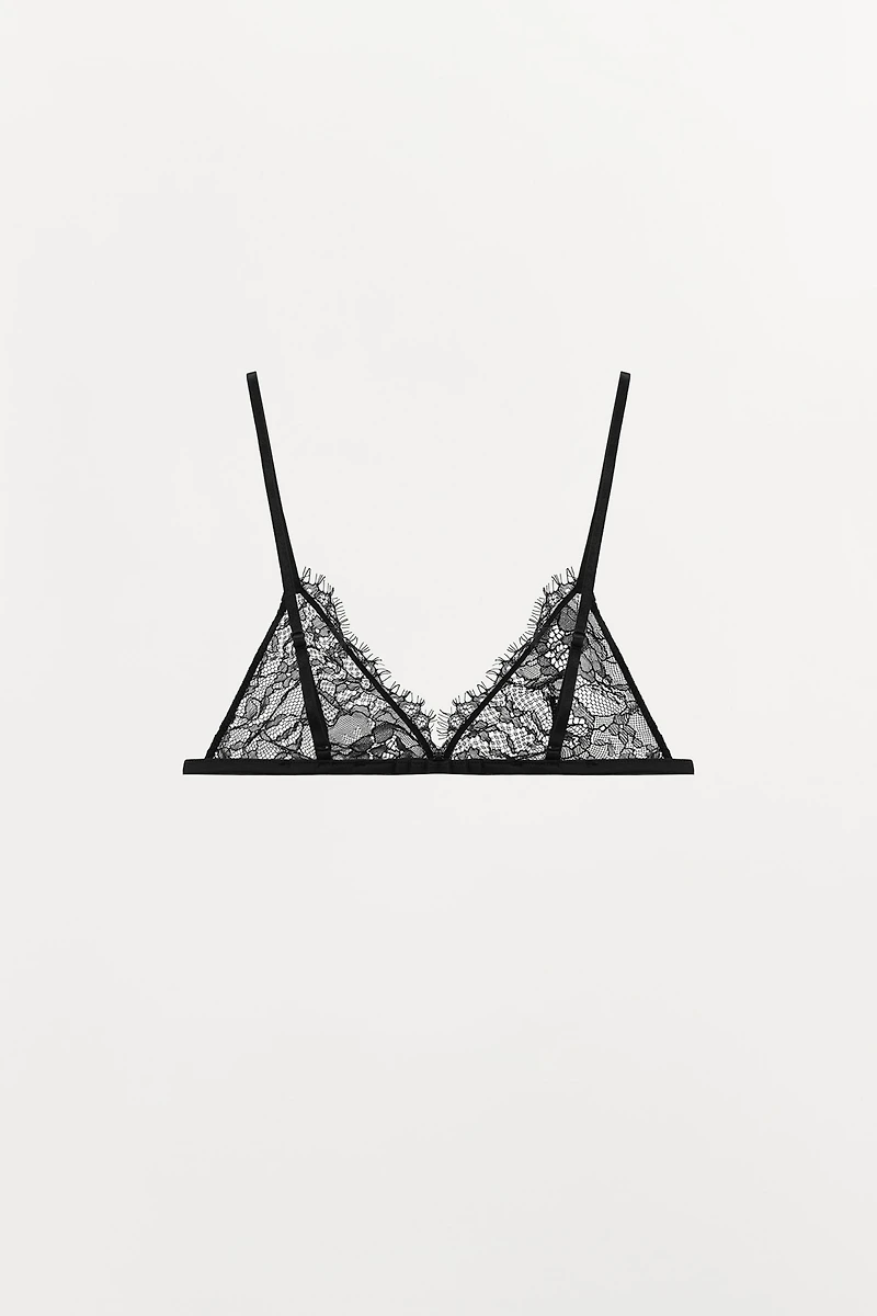 SOUTIEN-GORGE TRIANGLE EN DENTELLE