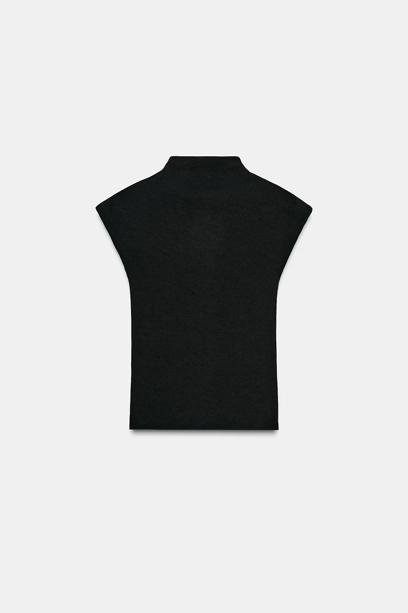 HIGH NECK TOP