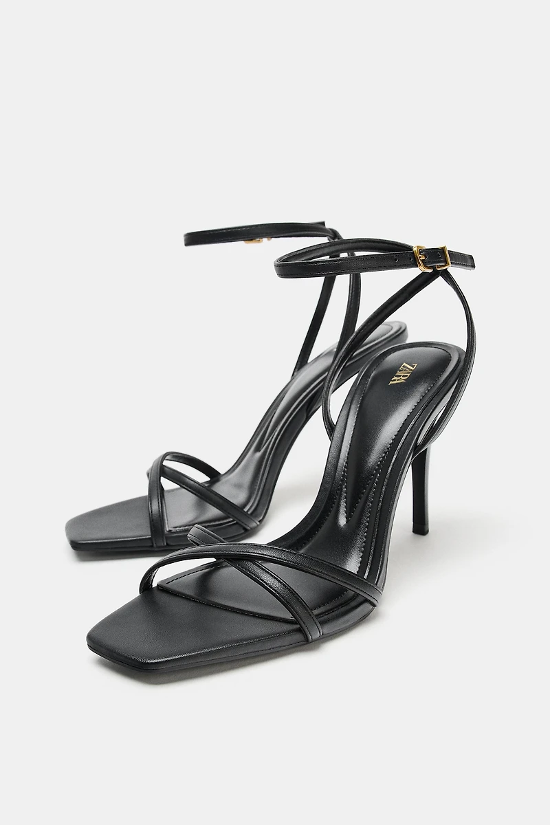 CROSSOVER STRAP HEELED SANDALS