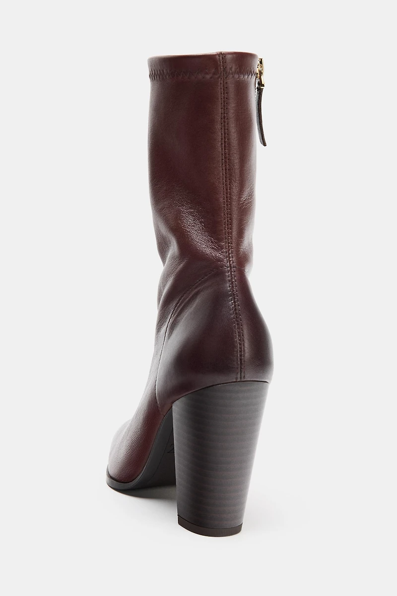 BOTTINES EN CUIR À TALONS CAMPERO