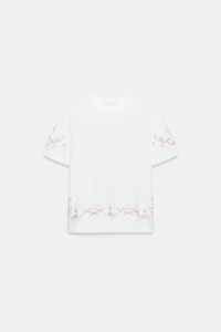T-SHIRT BRODERIES EN CONTRASTE