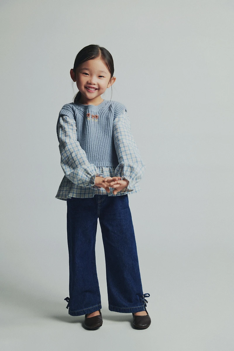EMBROIDERED KNIT VEST COMBINED GINGHAM SHIRT