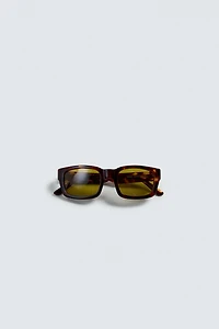 SQUARE SUNGLASSES