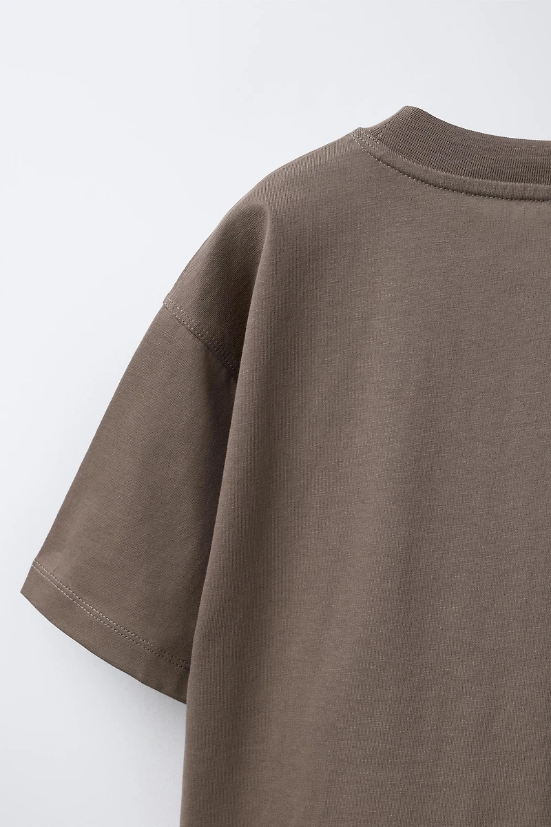 EYELET STAR T-SHIRT