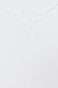 HENLEY NECK T-SHIRT