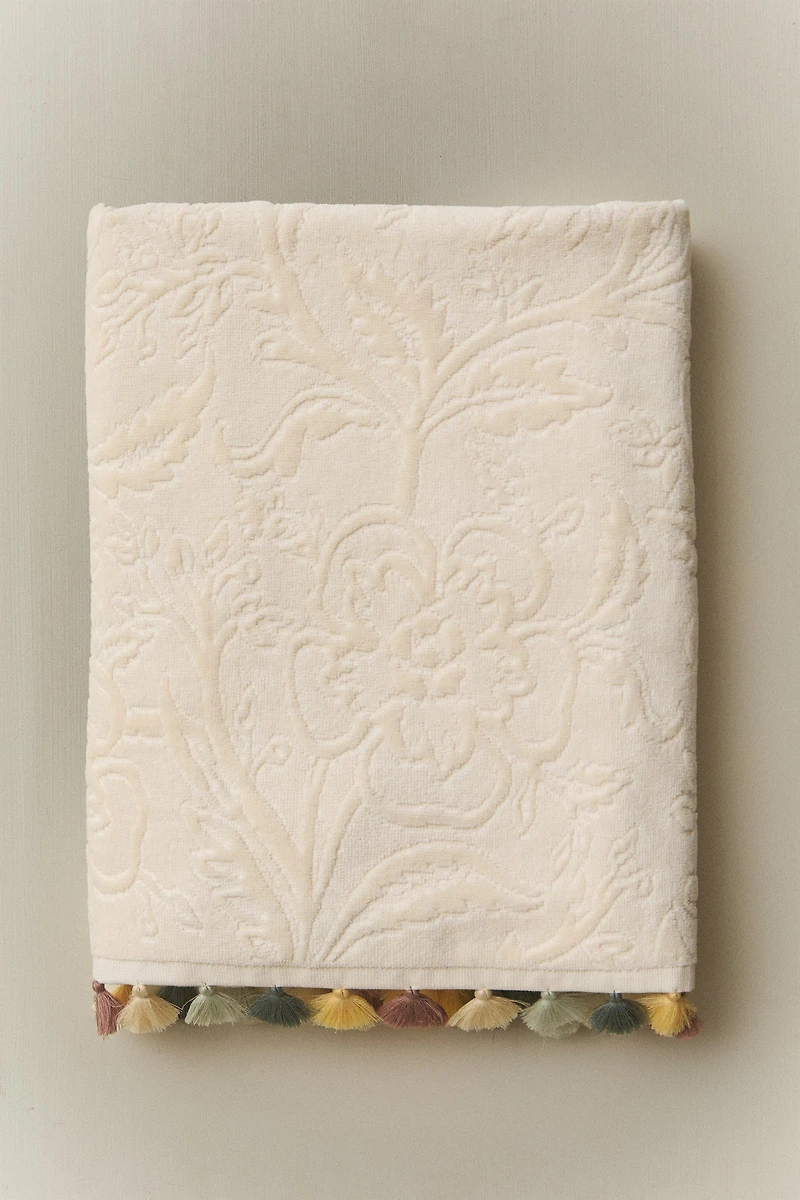 JACQUARD POMPOM BATH TOWEL