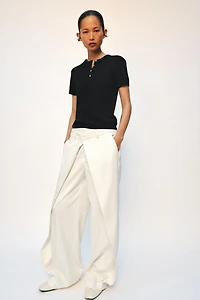 KNIT BUTTON-FRONT TOP