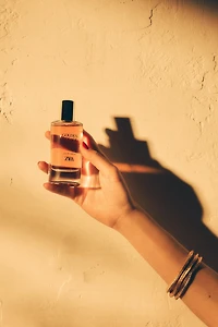 GOLDEN DECADE EDP 50 ML (1.7 FL. OZ).