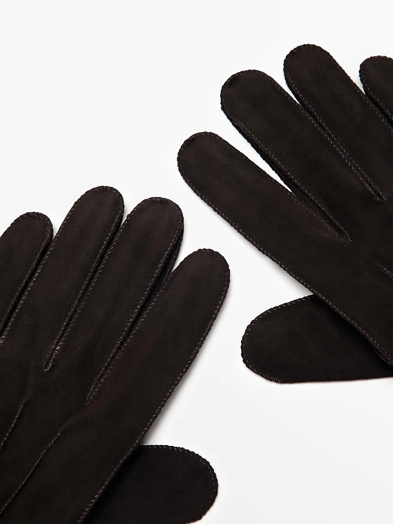 Goatskin gloves with suede finish