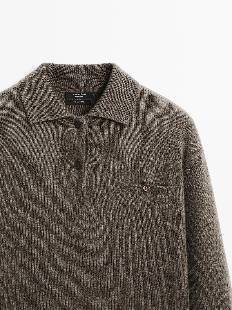 100% cashmere sweater with pocket detail