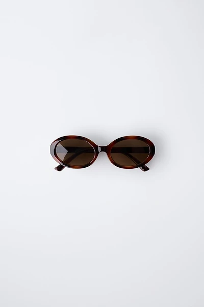 OVAL PLASTIC SUNGLASSES