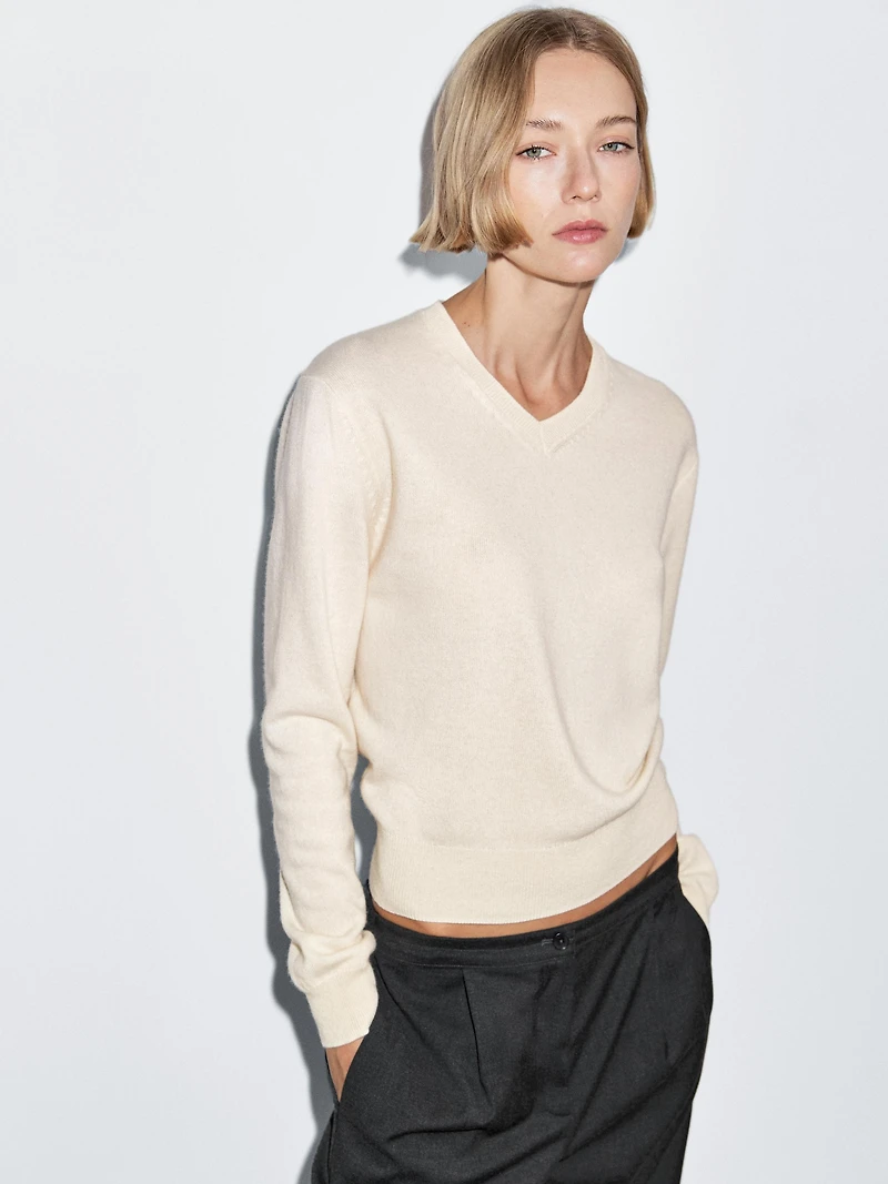 Wool blend knit V-neck sweater
