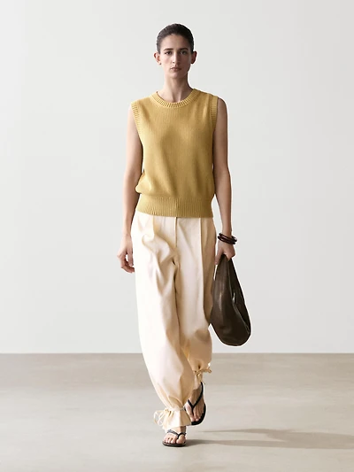 Cotton knit crew neck vest