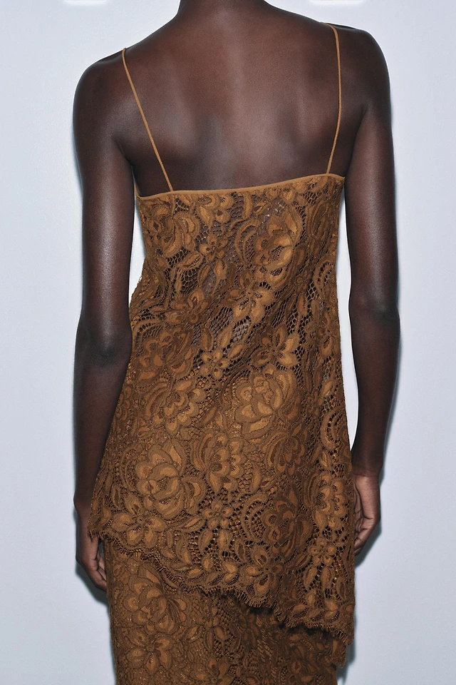 Zara LACE RUFFLE DRESS ZW COLLECTION LIMITED EDITION at Mall of America in  Bloomington, MN