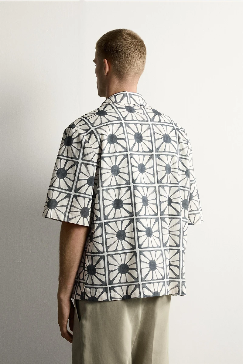 MOSAIC PRINT RELAXED FIT SHIRT