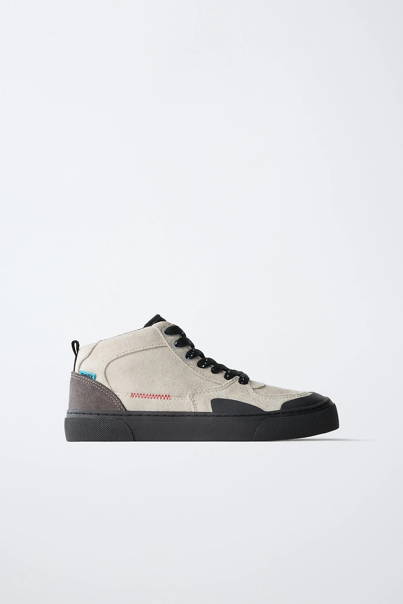 HIGH TOP SNEAKERS
