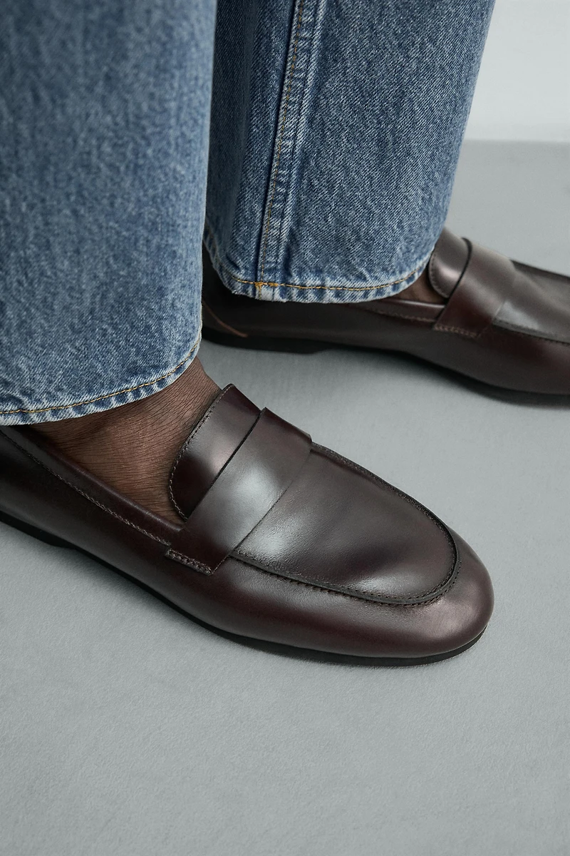 MOCASSINS EN CUIR À MASQUE SEMELLE VIBRAM® AARON LEVINE X ZARA