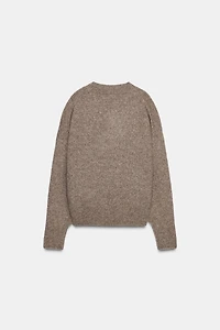 SOFT KNIT V-NECK SWEATER