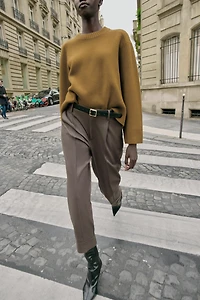 PANTALON AVEC REVERS ET CEINTURE