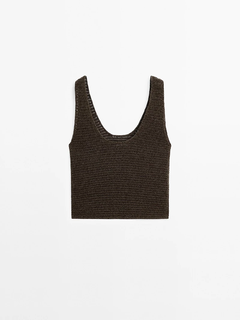 Cotton blend knit top with round neckline