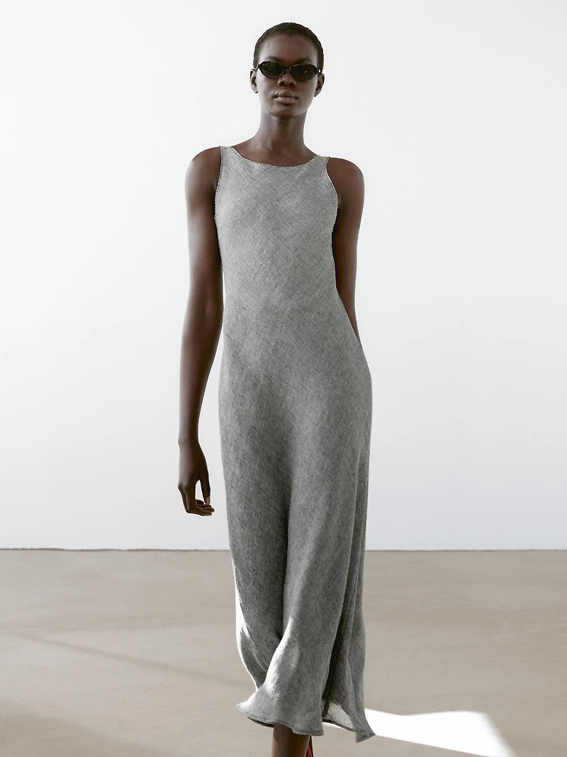 Linen fluid sleeveless dress
