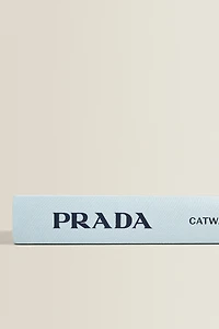 LIVRE PRADA CATWALK