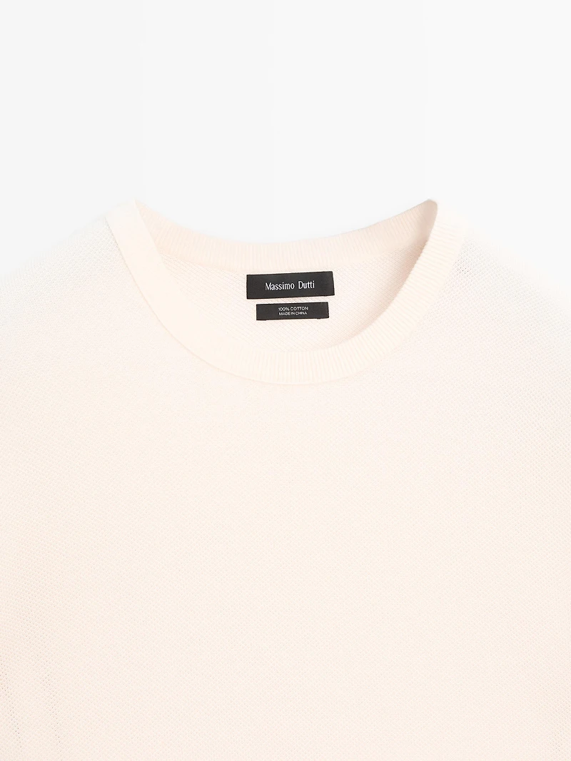 Textured knit short sleeve T-shirt