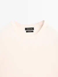 Textured knit short sleeve T-shirt