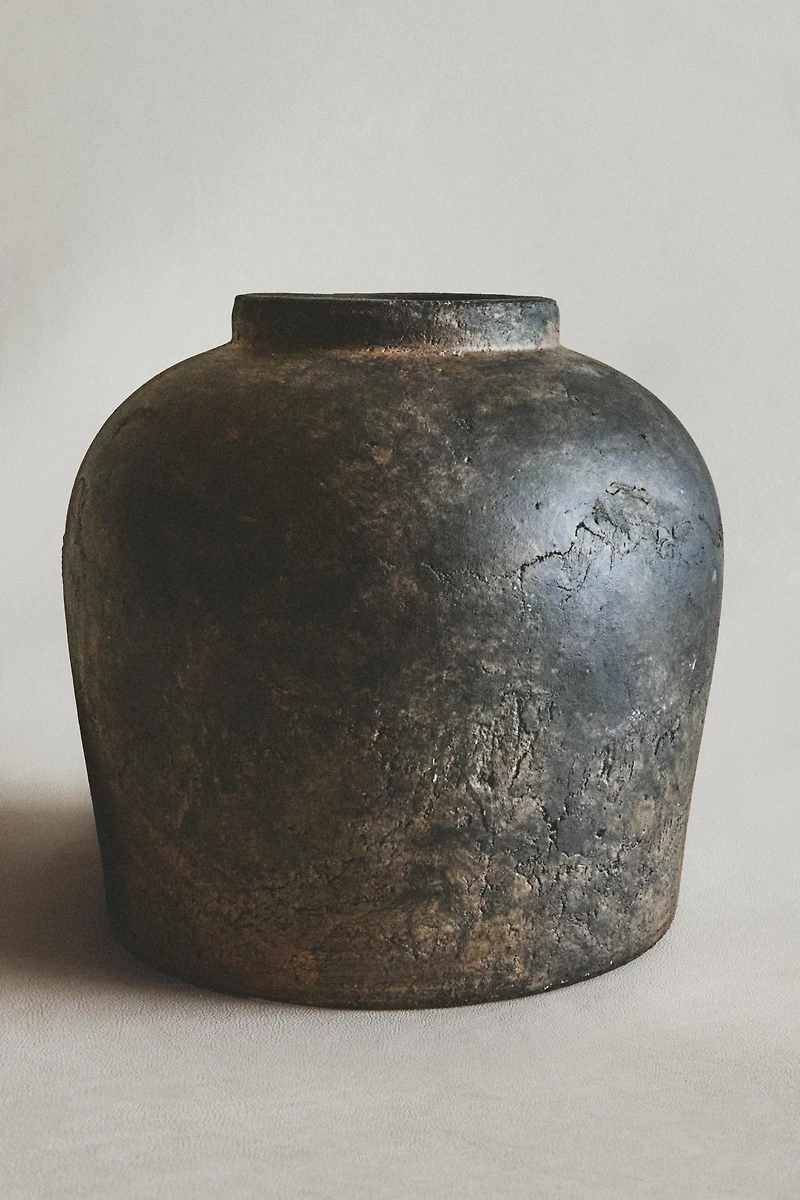 VASE CÉRAMIQUE TEXTURE USÉE