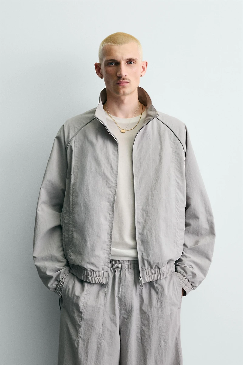 VESTE TECHNIQUE À CONTRASTES