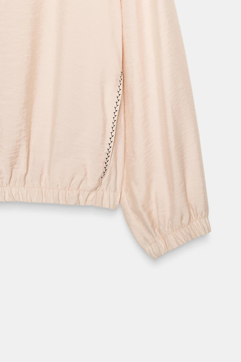 CONTRAST STITCH BALLOON TOP