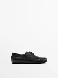 Leather deck shoes