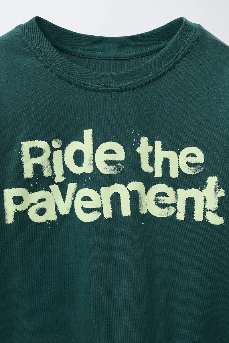 T-SHIRT À IMPRIMÉ INSCRIPTION