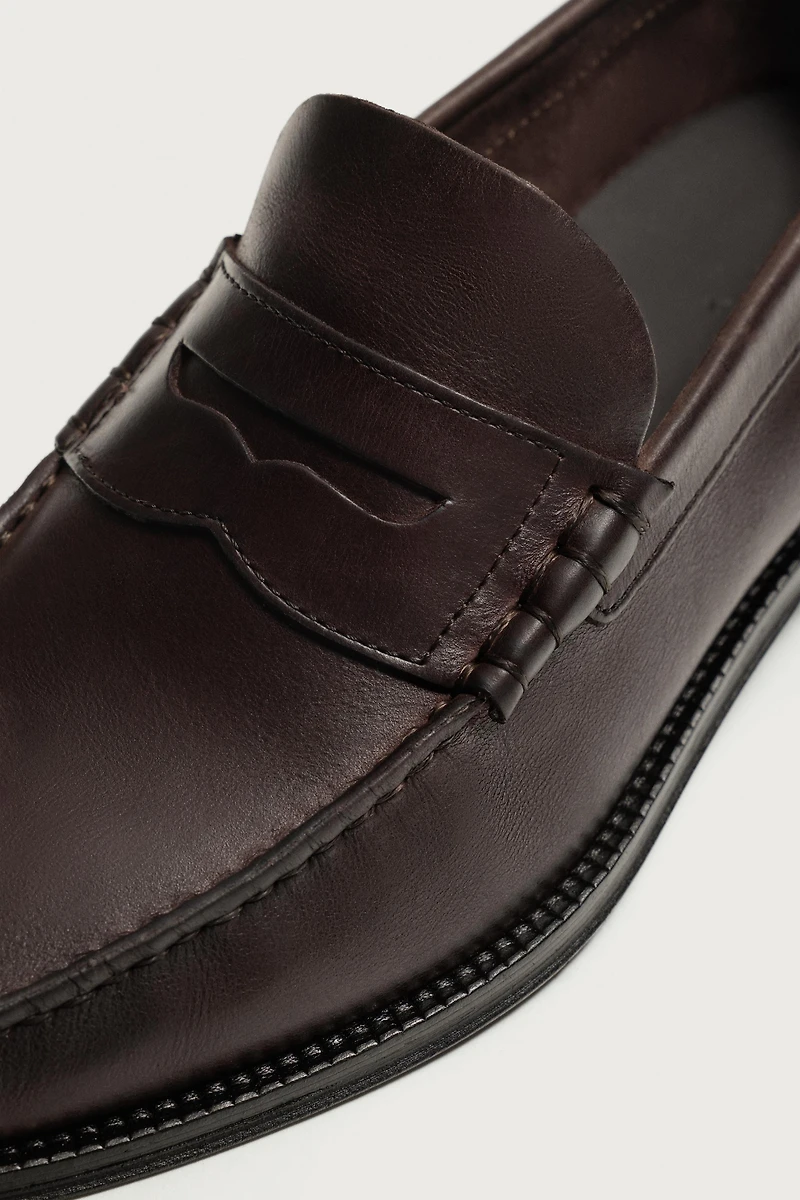 MOCASSINS EN CUIR À MASQUE