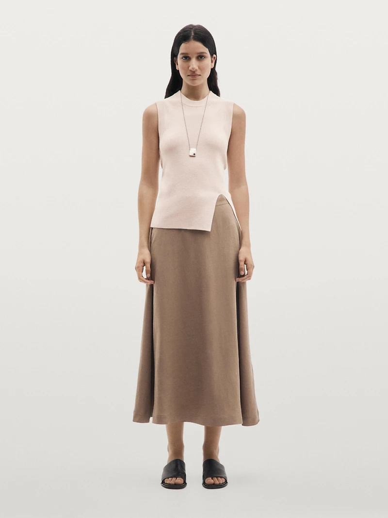 Knit top with crew neck