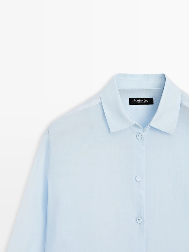 Flowing shirt with collar