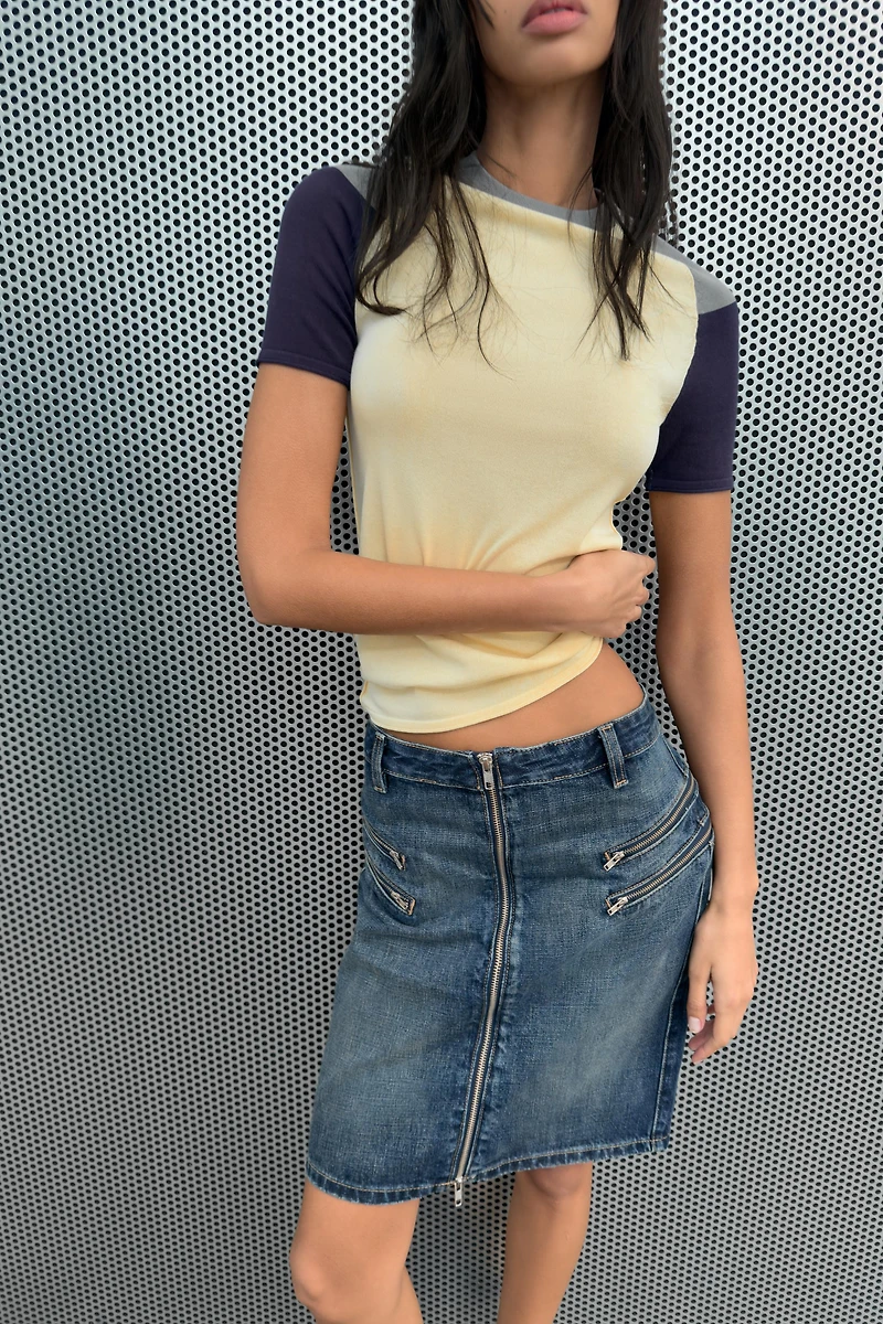COLOR BLOCK KNIT TOP