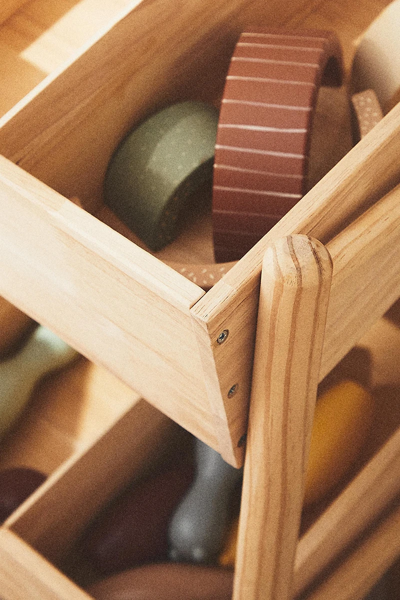 CHILDREN'S DRAWER SHELF UNIT