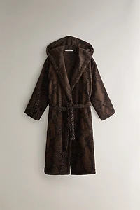 ANIMAL PRINT VELOUR BATHROBE