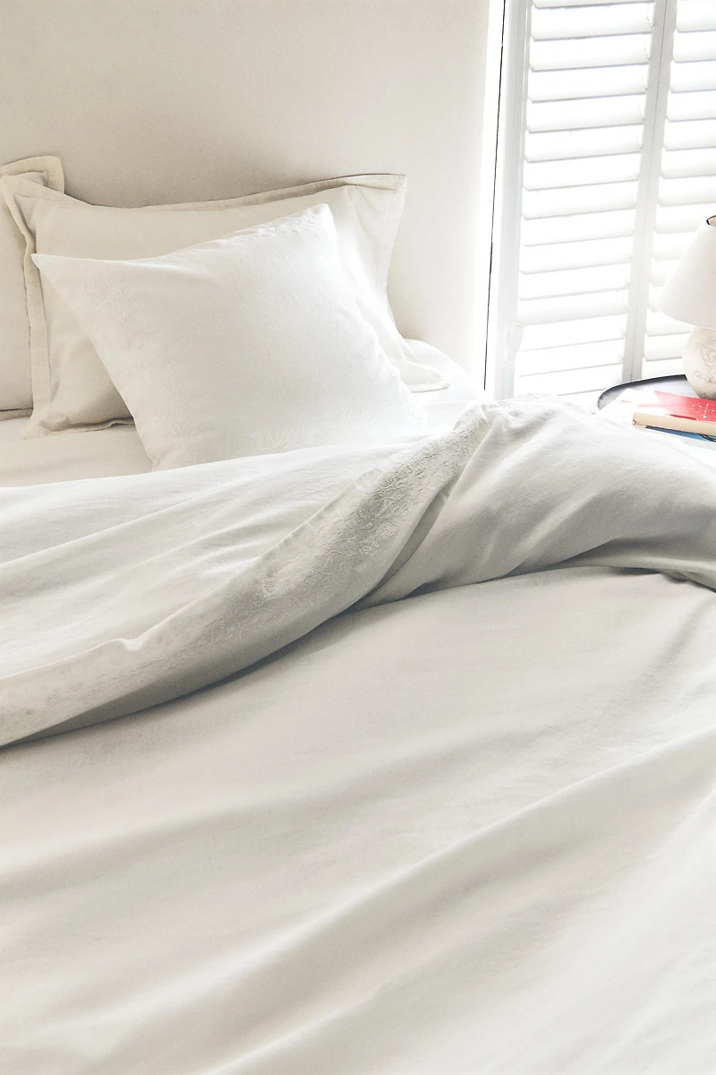 EMBOSSED COTTON AND LINEN DUVET COVER