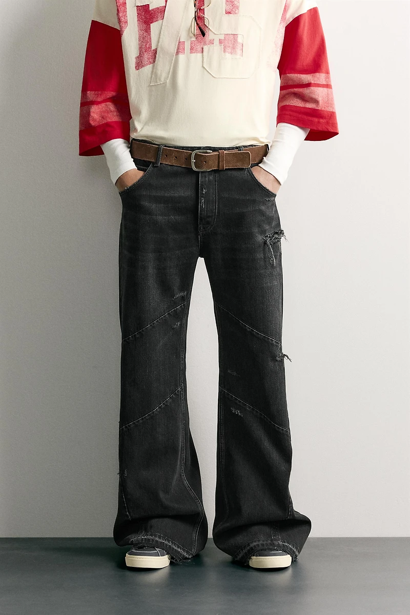 SEAMED FLARE FIT JEANS